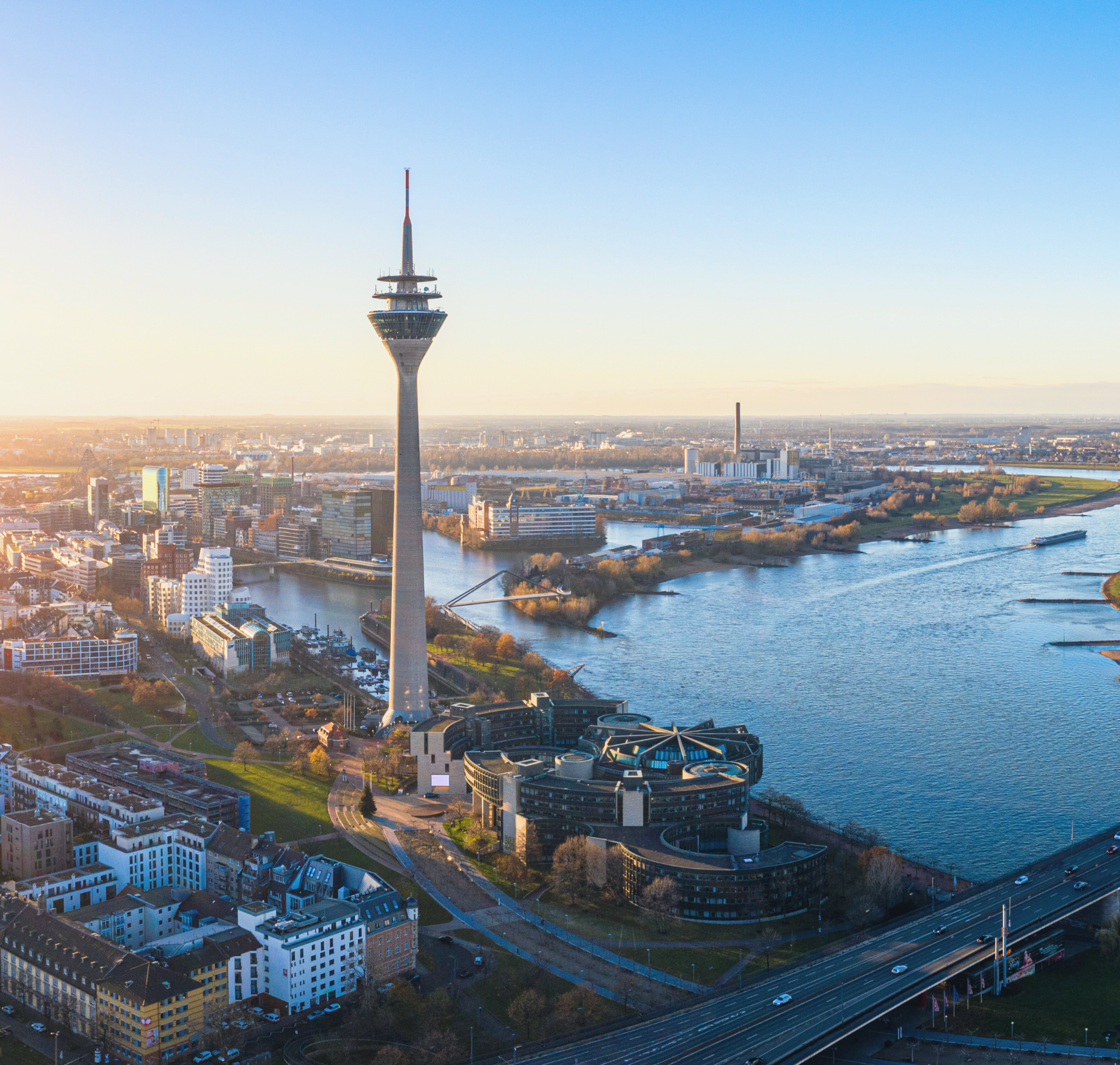 Düsseldorf Turm Fluss Rhein Stadt